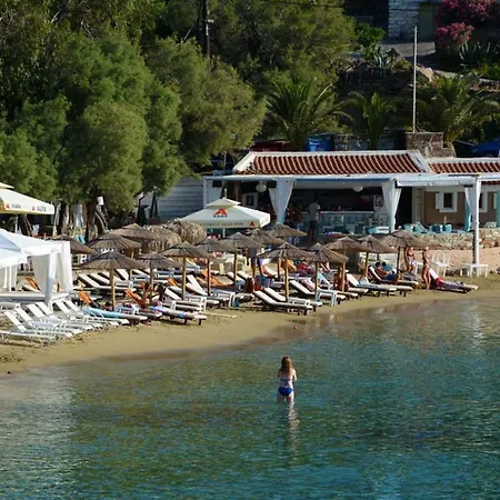 Apartman Vourkari-bay 1 *